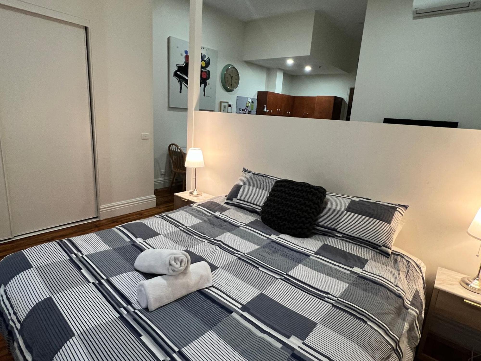 Flinders Lane Apartments Melbourne Bagian luar foto