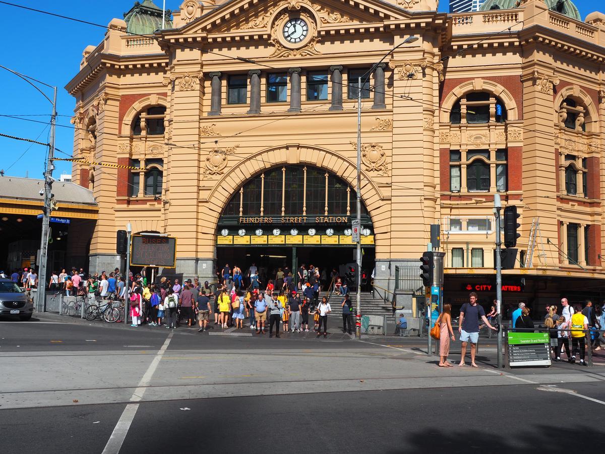 Flinders Lane Apartments Melbourne Bagian luar foto