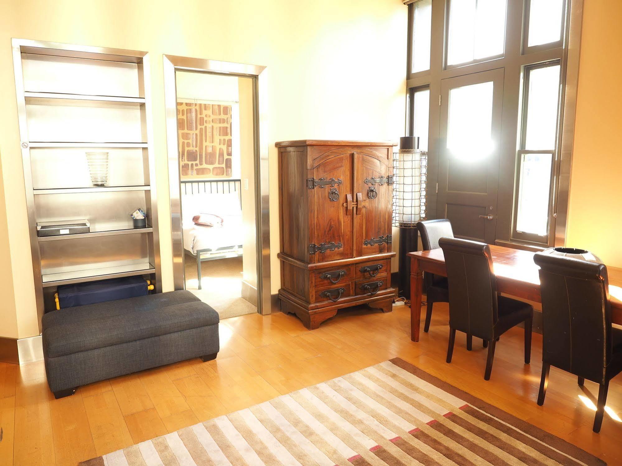 Flinders Lane Apartments Melbourne Bagian luar foto