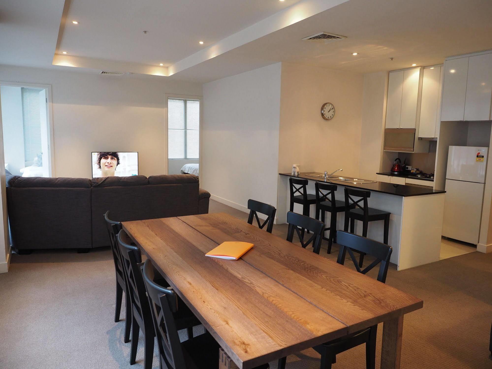 Flinders Lane Apartments Melbourne Bagian luar foto