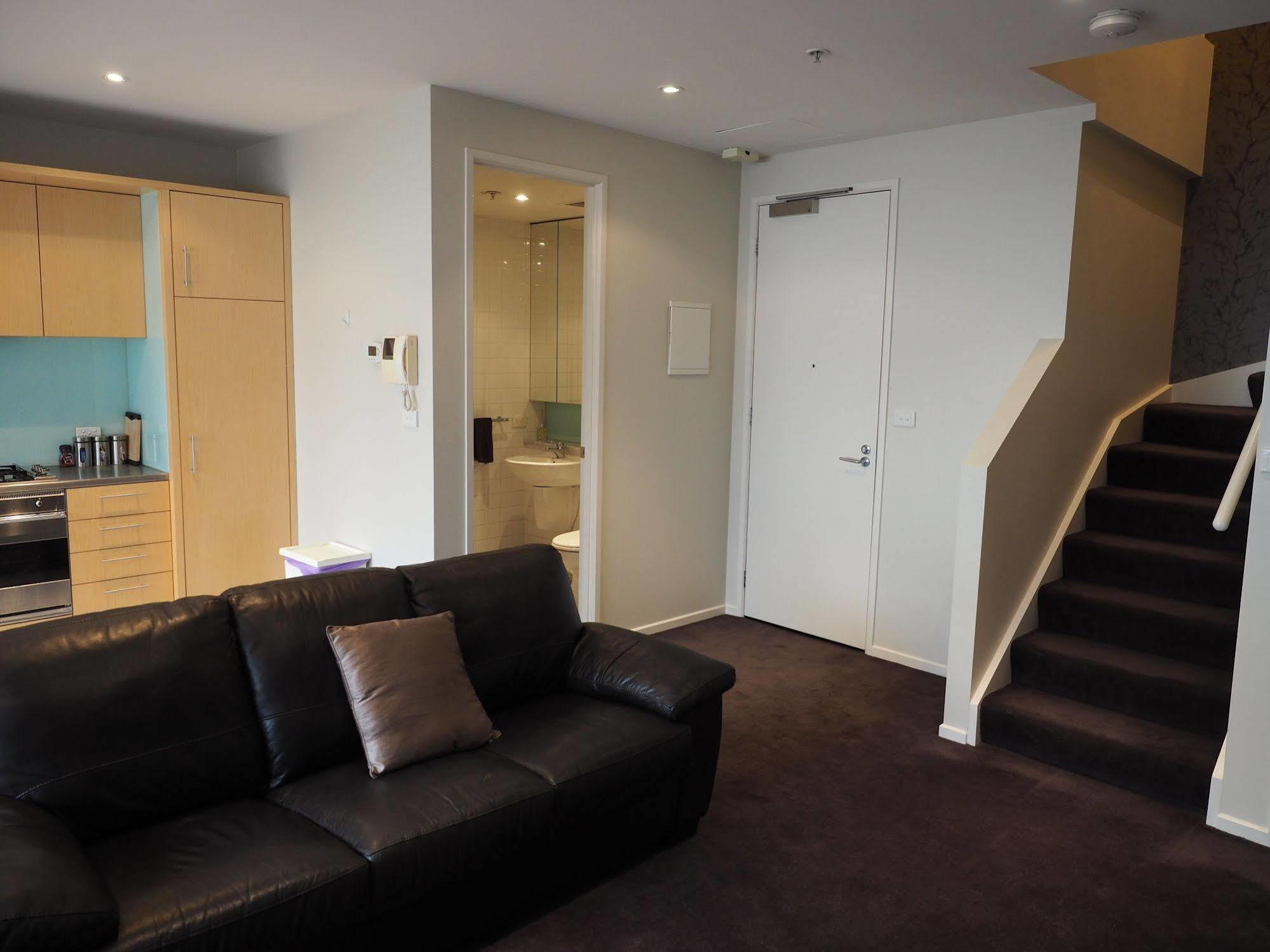 Flinders Lane Apartments Melbourne Bagian luar foto
