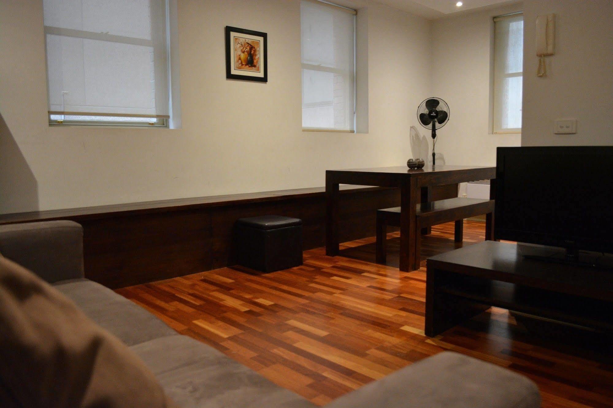 Flinders Lane Apartments Melbourne Bagian luar foto