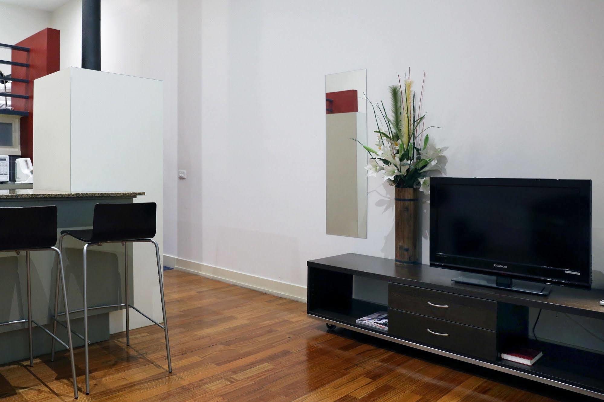Flinders Lane Apartments Melbourne Bagian luar foto